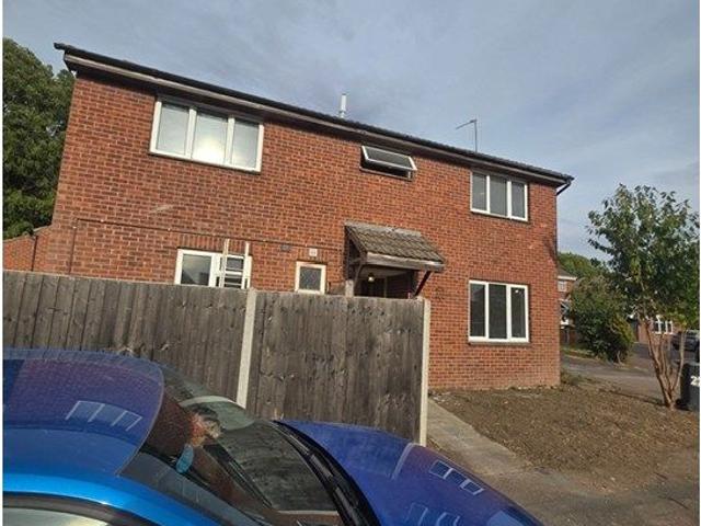 Castle Fields, Leicester LE4, 4 bed detached house to rent, £1,400 pcm | PrimeLocation