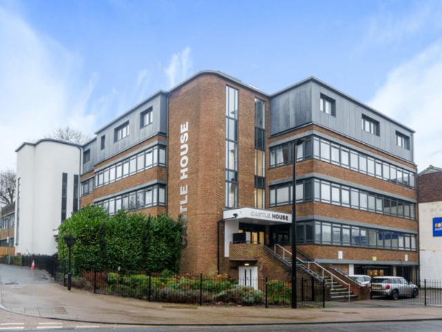 Castle House, Desborough Road, High. 1 bed flat to rent £1,250 pcm £288 pw