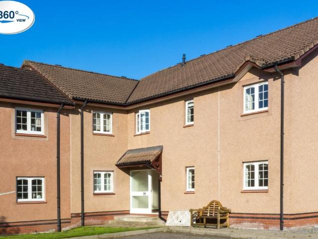 Castle Heather Road, Inverness, IV2 4EA 2 bed flat to rent £850 pcm £196 pw