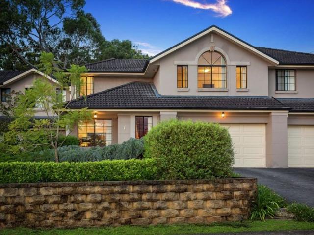 Castle Hill, 4/33 35 Garthowen Crescent