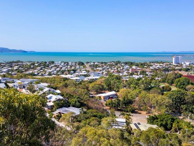 CASTLE HILL VACANT LAND SPECTACULAR VIEWS