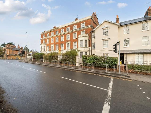 Castle Hill, Reading RG1, 1 bed flat to rent, £1,050 pcm | PrimeLocation