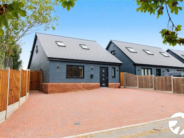 Castle Lane, Chalk, Kent DA12, 3 bed detached house to rent, £2,750 pcm | PrimeLocation
