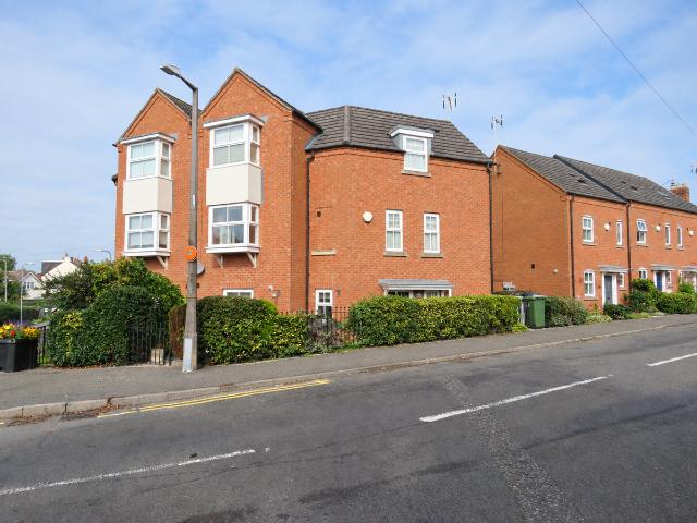 Castle Street, Astwood Bank B96, 3 bed semi detached house to rent, £1,800 pcm | PrimeLocation