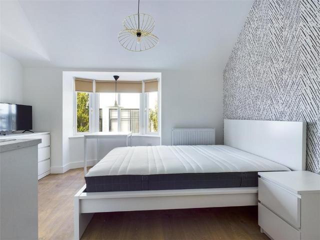 Castle Street, Brighton, BN1 Studio to rent £1,000 pcm £231 pw