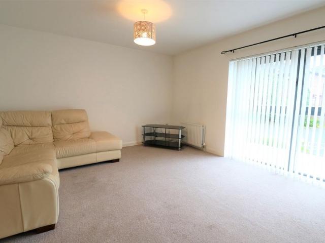 Castle Street, Hamilton, South Lanarkshire, ML3 6BU