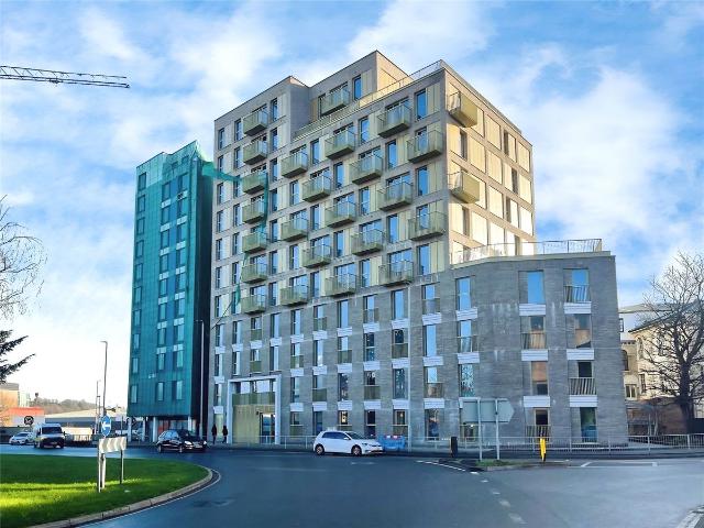 Castle Street, Luton, Bedfordshire LU1, 2 bed flat to rent, £1,550 pcm | PrimeLocation