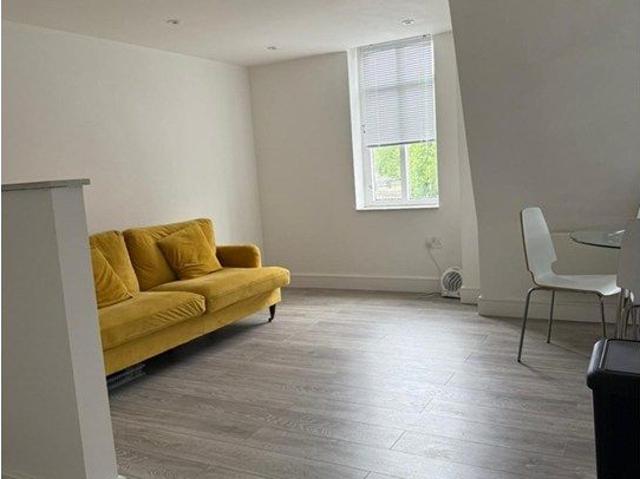 Castle Street, Reading RG1, 1 bed flat to rent, £1,350 pcm | PrimeLocation