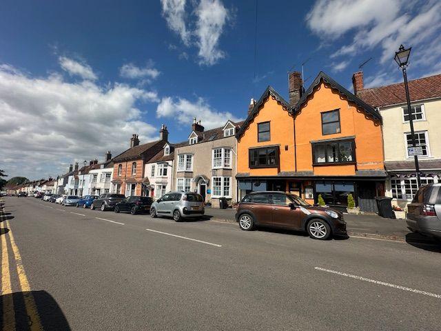 Castle Street, Thornbury, Bristol BS35, 1 bed flat to rent, £975 pcm | PrimeLocation