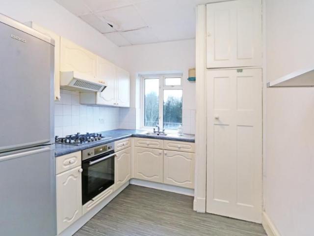 Castle Parade, Ewell, KT17