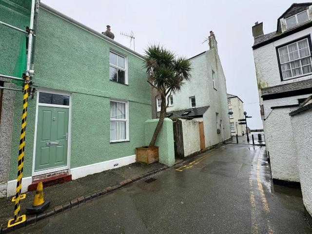 Castle Row, Beaumaris LL58, 2 bed terraced house to rent, £950 pcm | PrimeLocation