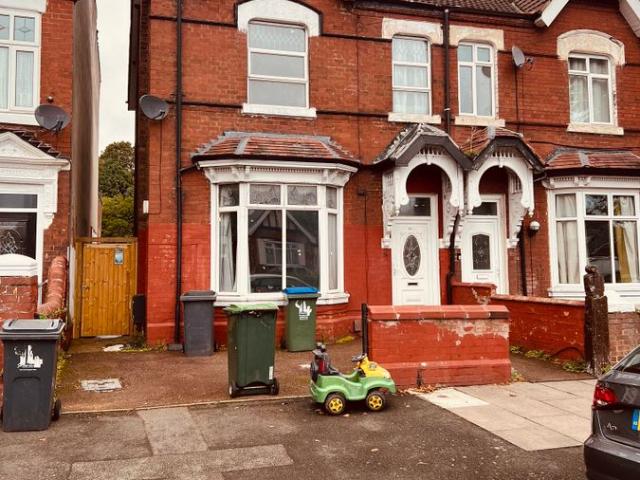 Castle Road, Tipton DY4, 3 bed semi detached house to rent, £1,100 pcm | PrimeLocation