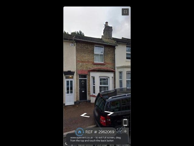 Castle Road, Chatham ME4, 3 bed terraced house to rent, £1,500 pcm | PrimeLocation