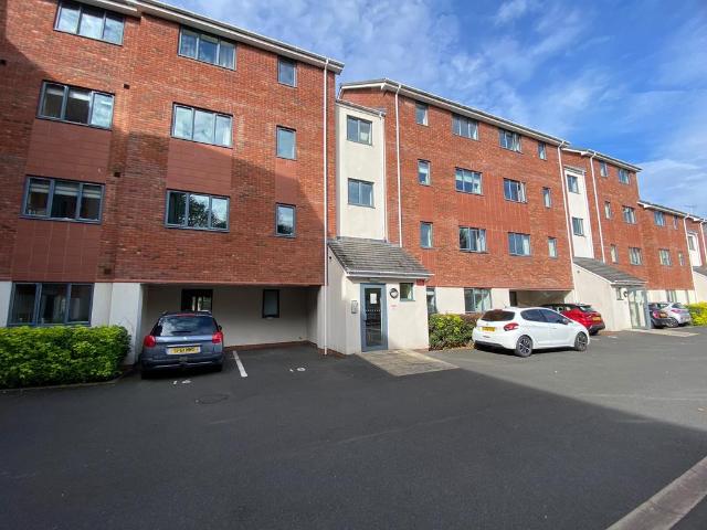 Castle Road, KIDDERMINSTER 2 bed apartment to rent £825 pcm £190 pw
