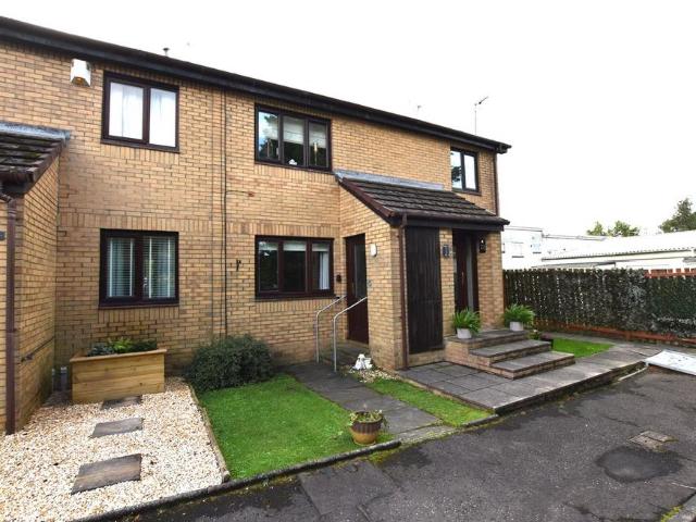 Castle Wynd, Glasgow G71 2 bed flat to rent £1,000 pcm £231 pw