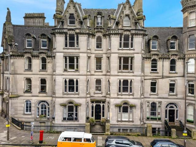 Castle Terrace, Edinburgh, Midlothian 1 bed apartment to rent £1,600 pcm £369 pw