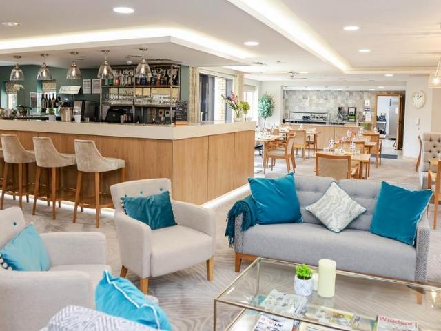 Castle View Retirement Village. 2 bed flat to rent £3,667 pcm £846 pw