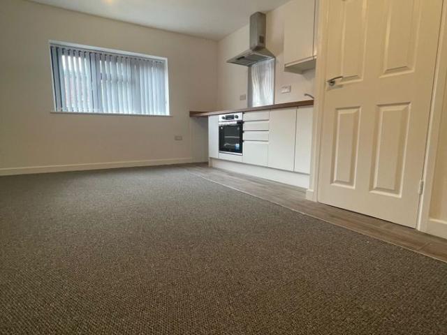 Castle Yard, Wolverhampton WV1, 1 bed flat to rent, £825 pcm | PrimeLocation