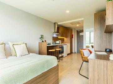 Glasgow, Glasgow and Clyde Valley - Equipped kitchen