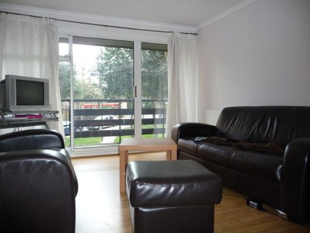 Castlecombe Drive, Southfields SW19, 3 bed flat to rent, £2,250 pcm | PrimeLocation