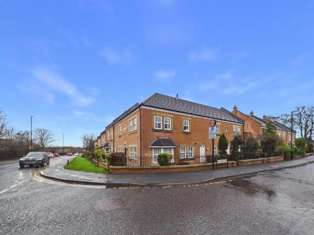 Castledene Court, South Gosforth 2 bed apartment to rent £1,195 pcm £276 pw