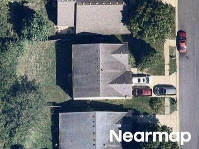 Castleford Ln