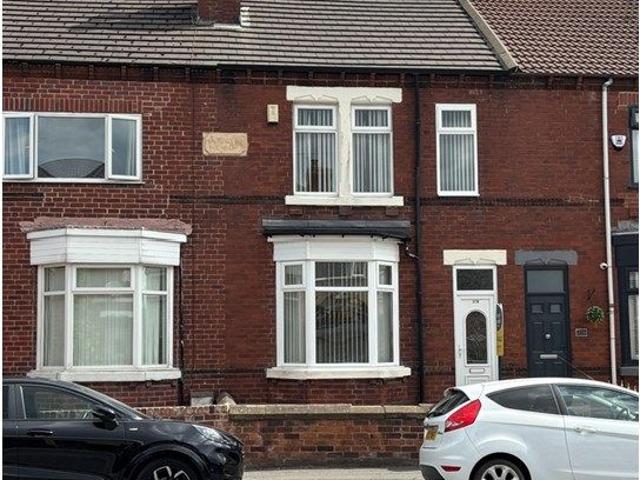 Castleford Road, Normanton WF6, 3 bed terraced house to rent, £1,050 pcm | PrimeLocation