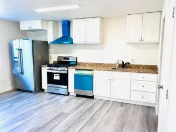 Castro Valley school district Two story 2b1.5b for rent 2977.