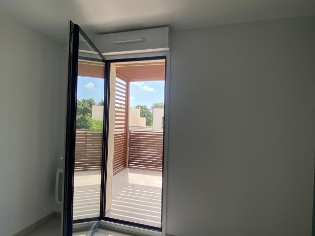 Castries bel appartement récent type 3 avec terrasse et ga. 95m² Castries