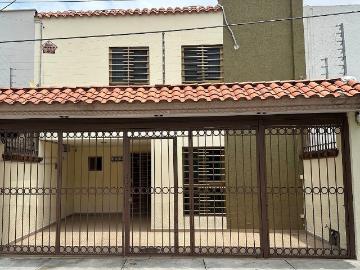 cas en renta para oficinas o vivienda e! zona cruz del sur