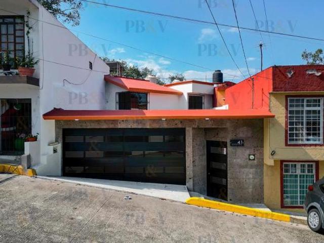 Cas En Venta en Col. Bella Vista, Xalapa, Ver