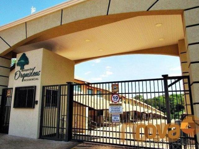 Casa3 quartos,nova Condominio fechado,com armários