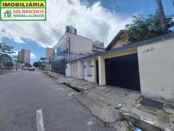 CASA MULTIFAMILIAR