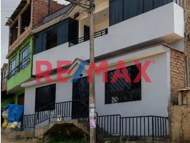 ️ Casa Multifamiliar En Venta – 3 Pisos, 200 M² Y Excelente Distribución