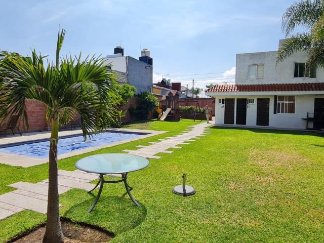 CASA MULTIFAMILIAR SOBRE CORREDOR GASTRONOMICO ATLIXCO PUEBLA
