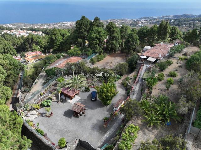 Casa Museo De Cuento En Un Lugar Idílico Cerca De Icod De Lo. 276m² Icod