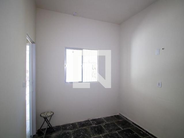 Casa, Mutondo, 1 Quarto, 50 m2 São Gonçalo