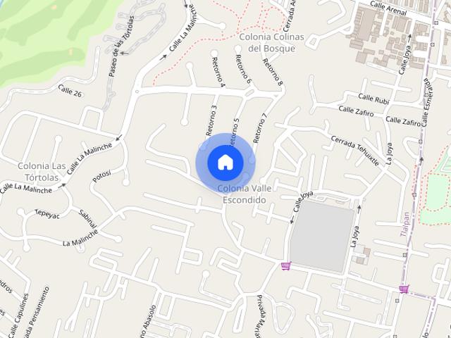 Casa muy amplia en Colinas del Bosque