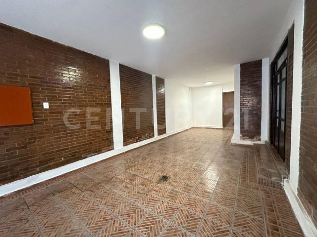 Casa muy amplia en la Nueva Santa Maria