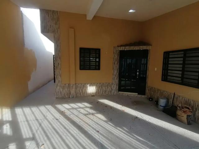 Casa muy amplia en RENTA, en Villa Jardín, Lerdo