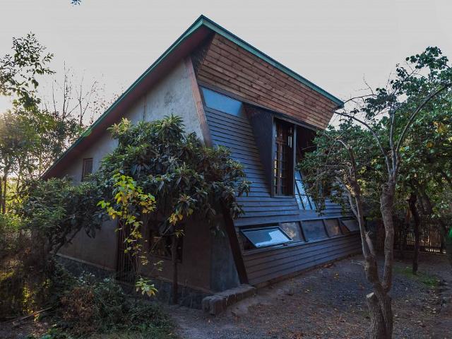 Casa mágica de materiales nobles en las perdices