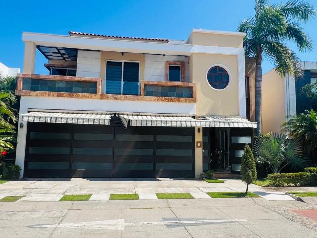Casa Mangos 2