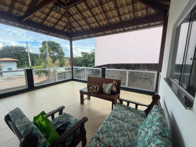 Casa maravilhosa, em condomínio fechado próximo à lagoa em Lagoa santa!