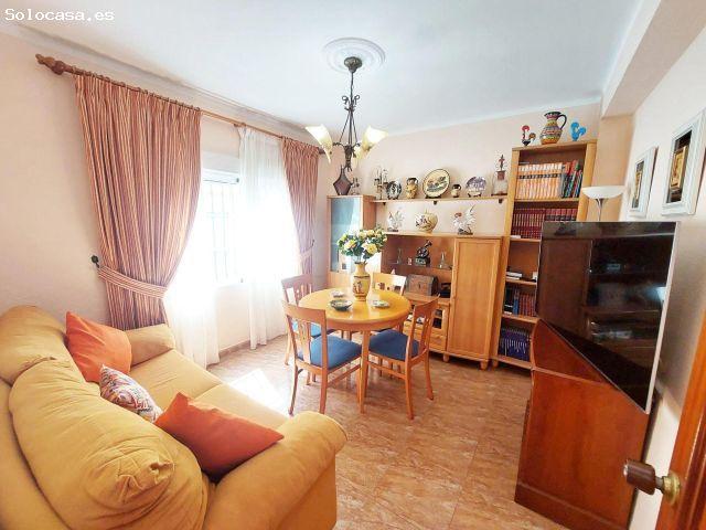 Casa mata 5 dormitorios lista para entrar a vivir en el centro de Arroyo