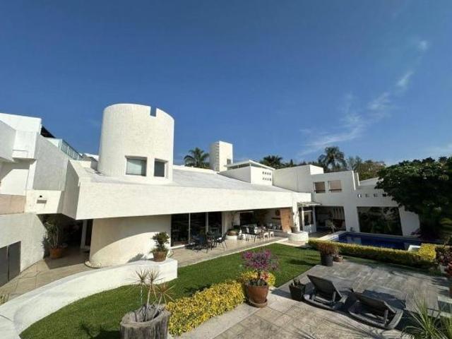 Casa Mediterránea con Doble Altura y Vista | Lomas de Cocoyoc