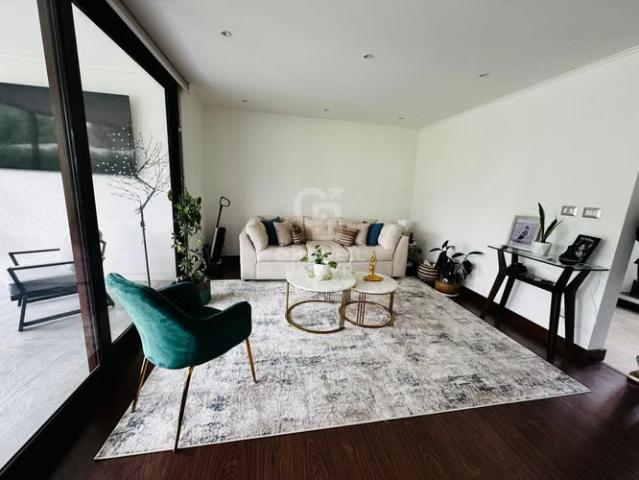 Casa Mediterránea Los Atacameños | Cercano a Highlands | 3 dormitorios por 10990.00 en Colina