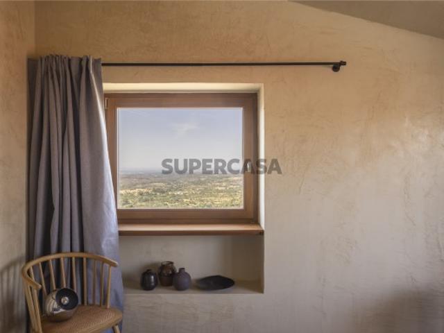 Casa medieval recuperada no coração do Castelo de Vide