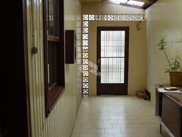 Casa Mista com 4 dormitórios 202m² de área, ótima localização próximo antiga Maesa