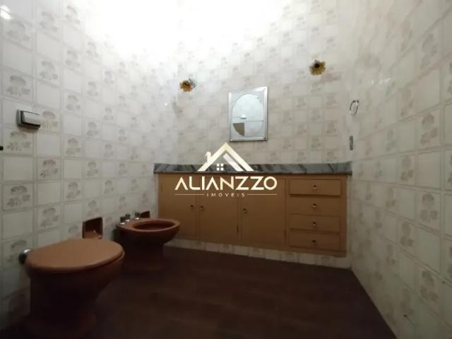 Casa Mista Padrão na Vila Tibério em Ribeirão Preto/SP. Alianzzo Imóveis