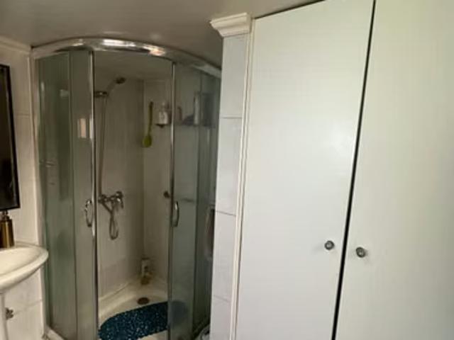 Casa miraflores calle las rejas cerca de colegio ana maria janer | 3 dormitorios por 136000. 00 en Viña del Mar